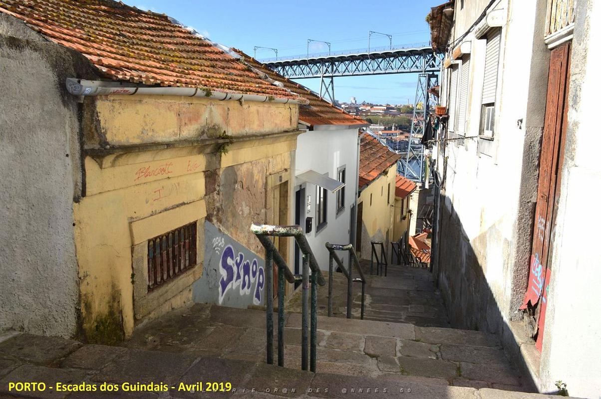 1251- Porto- De Batalha a Ribeira.jpg